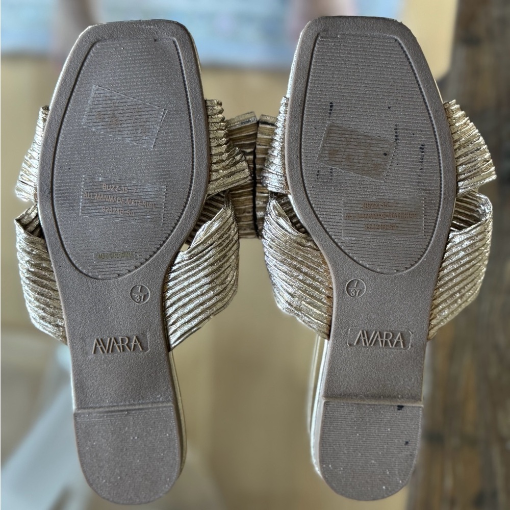 Shop Avara Gold Lame Sandal Elegant Women's Slip-On Flats Dress Up / Down Size 7 - Picture 7 of 12